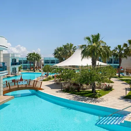 Hotell Aquasis De Luxe &