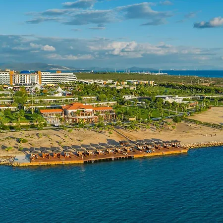 Hotell Aquasis De Luxe &