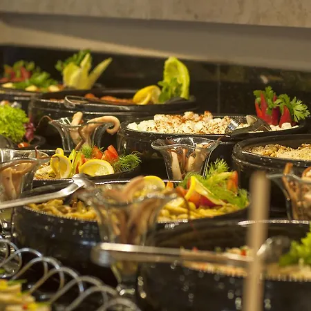 Aquasis De Luxe & Hotel