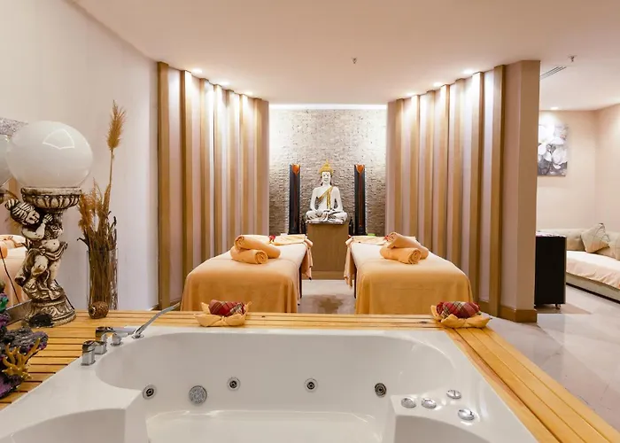 Aquasis De Luxe & Hotel