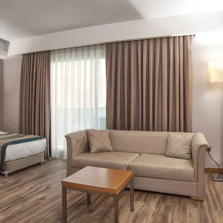 وسبا أكواسيس دي لوكس - ألترا شامل كليًا فندق