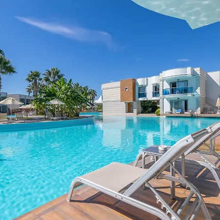 Aquasis De Luxe & ディディム