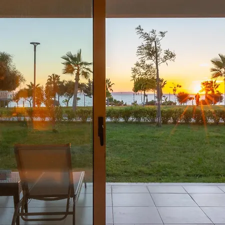 ホテル Aquasis De Luxe & ディディム