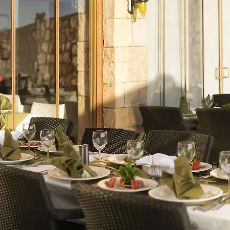 Aquasis De Luxe & Hotel